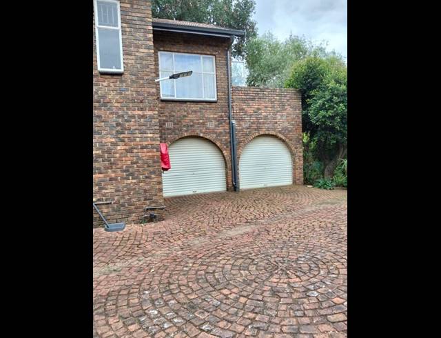 3 BEDROOM DUPLEX FOR SALE IN BIRCHLEIGH NORTH